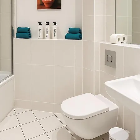 Modern 1br - Centre - Balcony Views * Leeds (West Yorkshire)