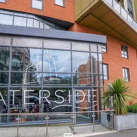 Modern 1br - Centre - Balcony Views
