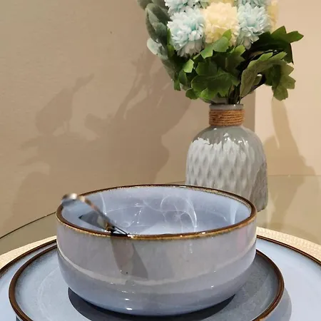 Modern 1br - Centre - Balcony Views Leeds (West Yorkshire)