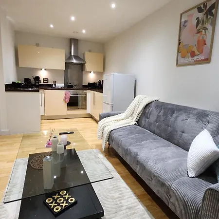 Modern 1br - Centre - Balcony Views