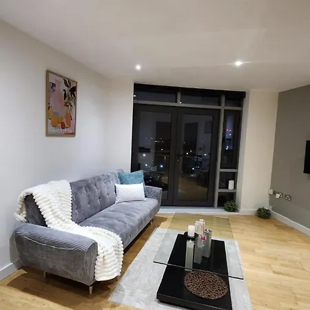 Modern 1br - Centre - Balcony Views