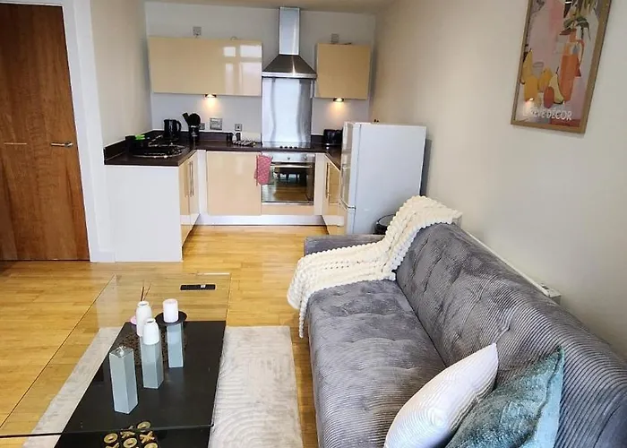 Modern 1br - Centre - Balcony Views * Leeds