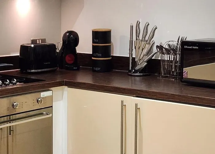 Modern 1br - Centre - Balcony Views * Leeds (West Yorkshire)