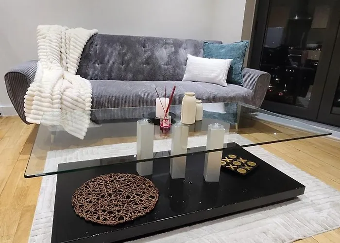 Modern 1br - Centre - Balcony Views